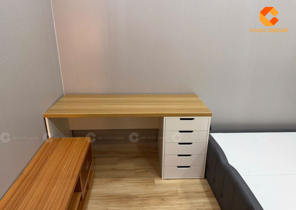 Hình chụp thực tế bàn làm việc đẹp chất lượng