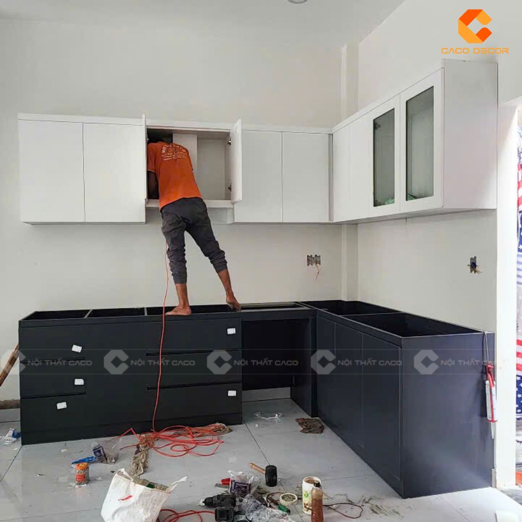 Thợ thi công CaCo được đào tạo bài bản chỉn chu từng chi tiết