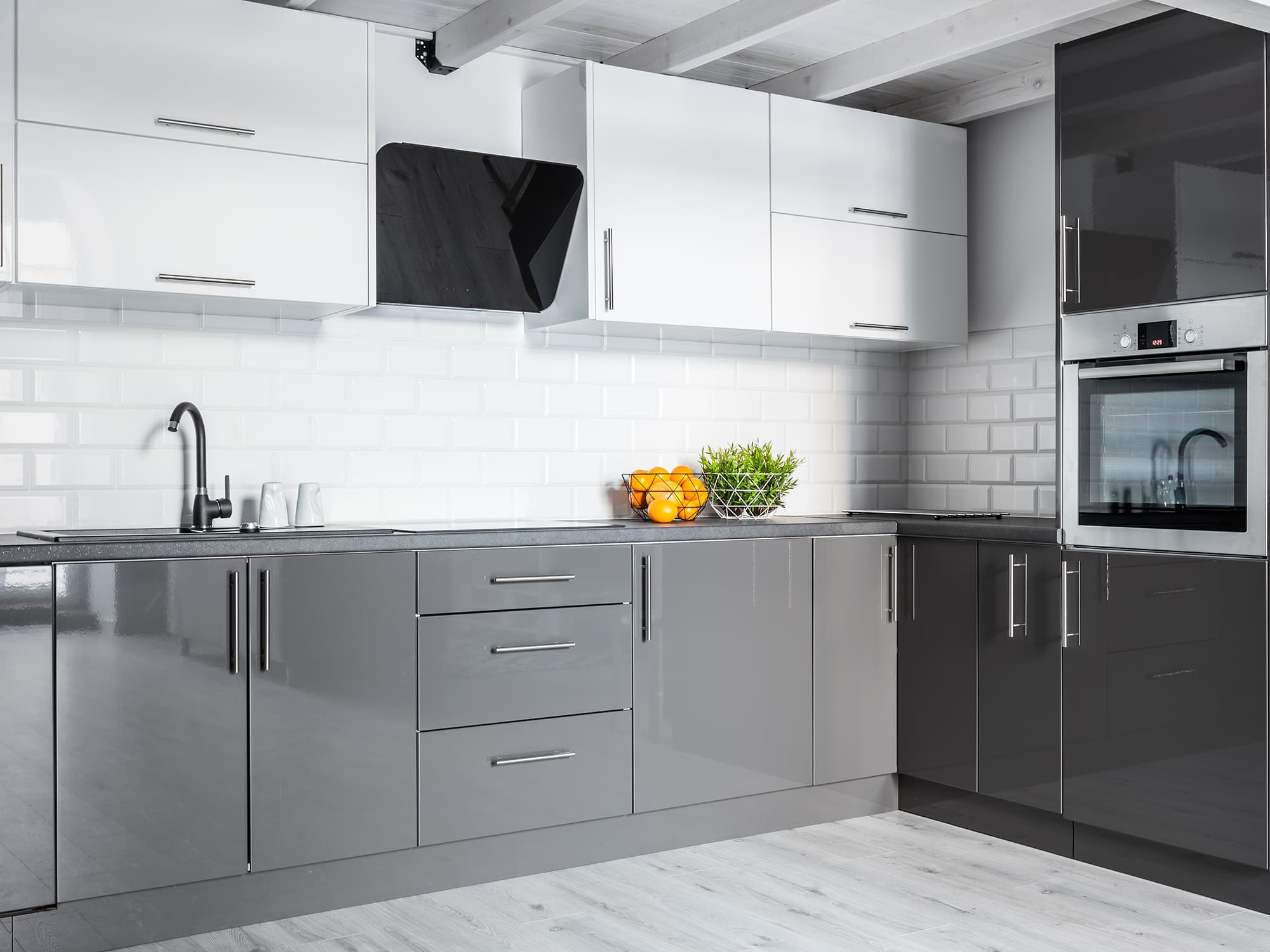 Bếp tone xám hiện đại