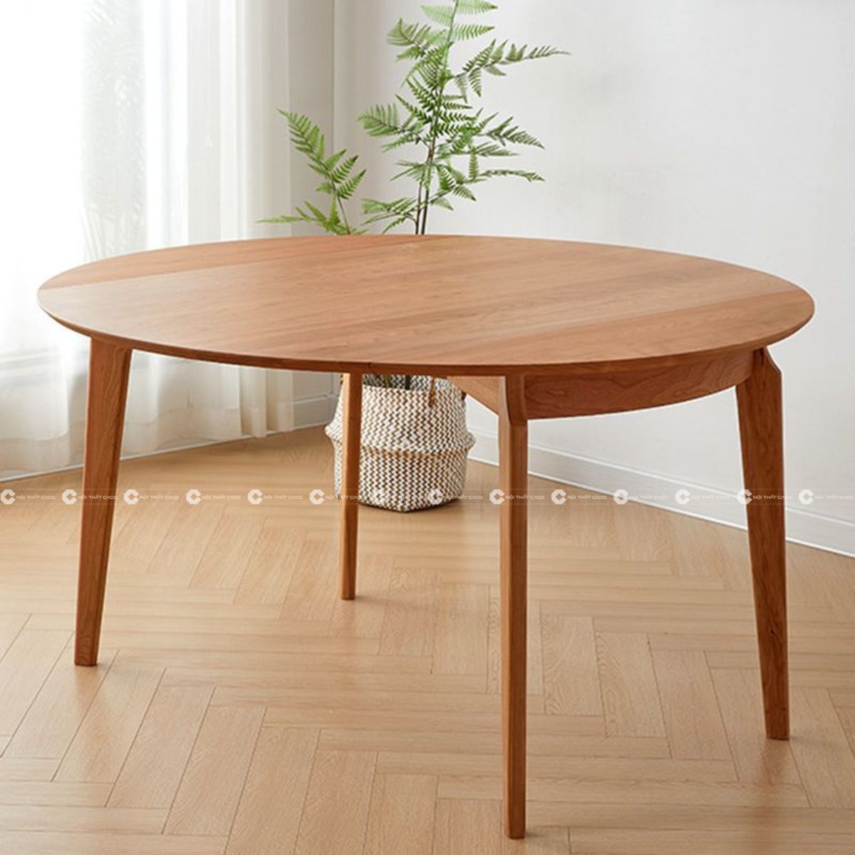 Bộ bàn ăn gỗ cao su tự nhiên phù hợp với mọi không gian