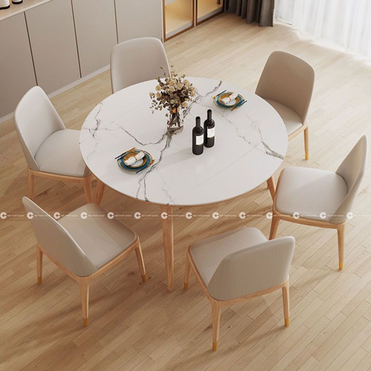 Bộ bàn ăn gỗ sồi tự nhiên thiết kế mới lạ, hiện đại