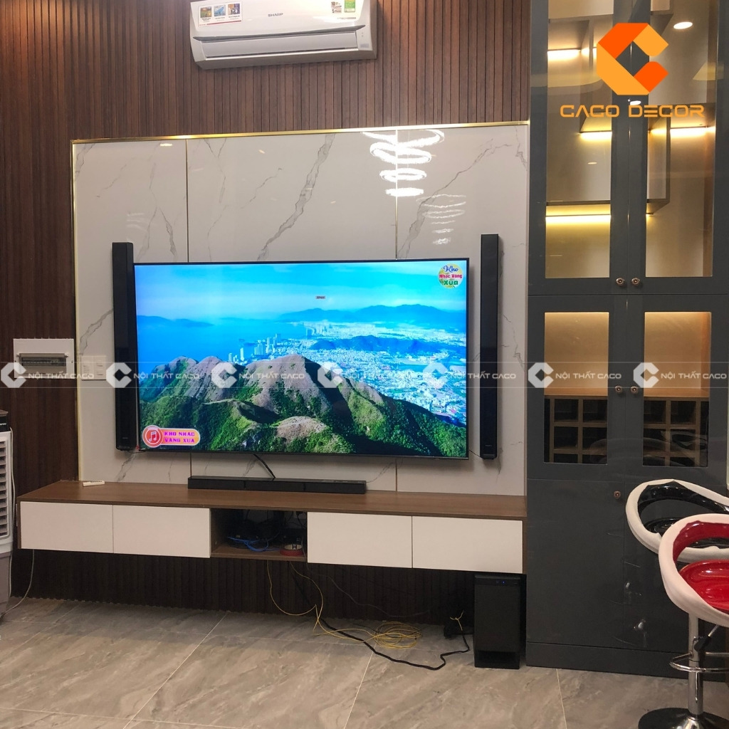 Sản phẩm 01 kệ tivi thực tế do xưởng sản xuất nội thất gỗ công nghiệp CaCo thực hiện 