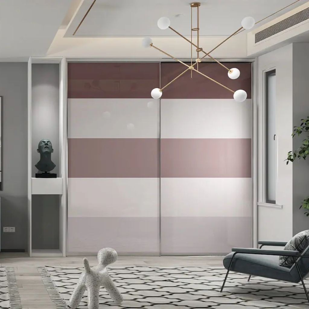 Mẫu tủ quần áo cửa lùa thông minh phủ acrylic bóng gương