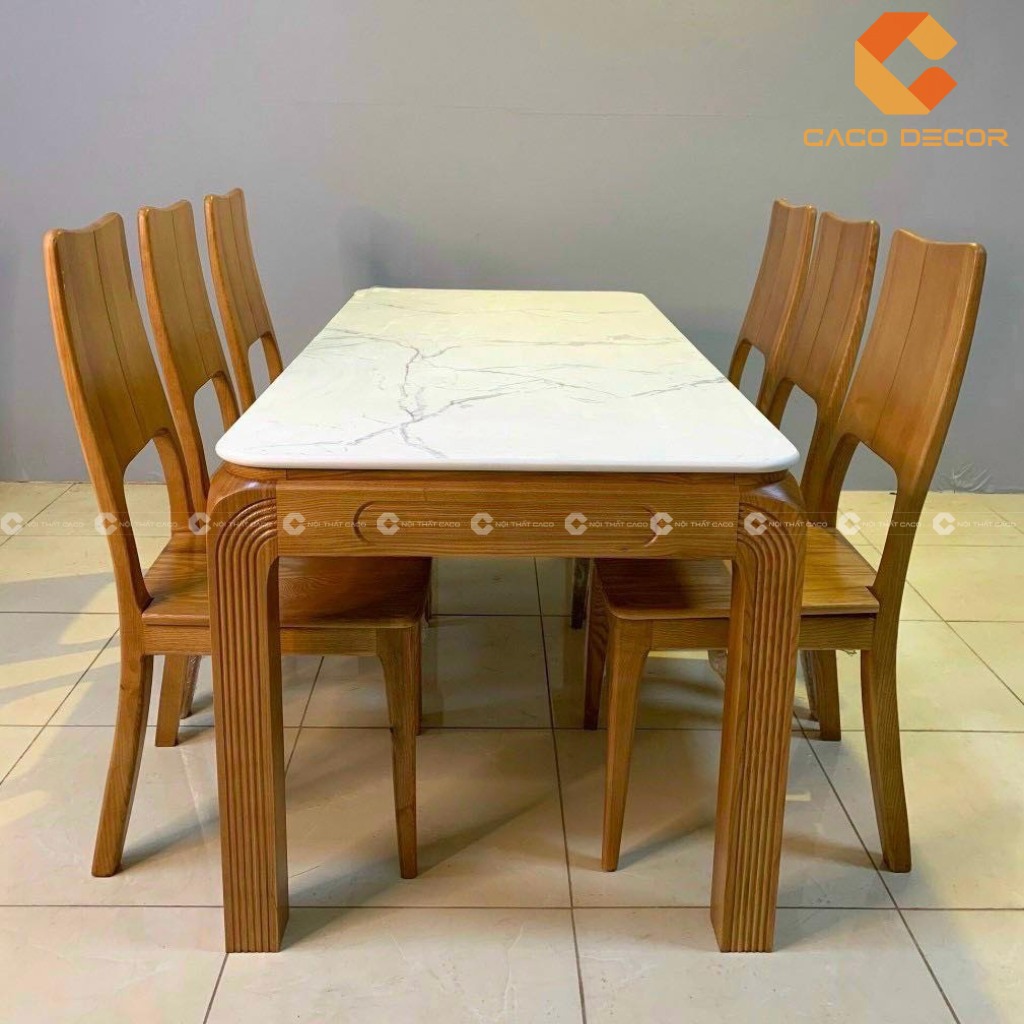 Bộ bàn ăn bằng gỗ dành cho gia đình 6 thành viên